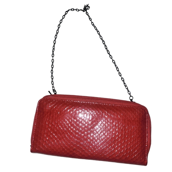 Rasleeni Red Patent Leather Wallet on Chain - Picture 6 of 6